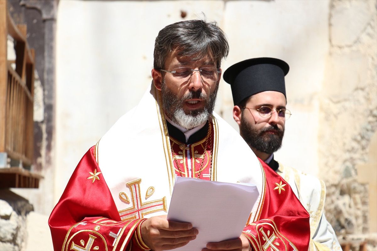 Sümela Manastırı’nda 12. Geleneksel Ayin: Patrik Pavlos Sofianopoulos’tan İzin ve Teşekkür