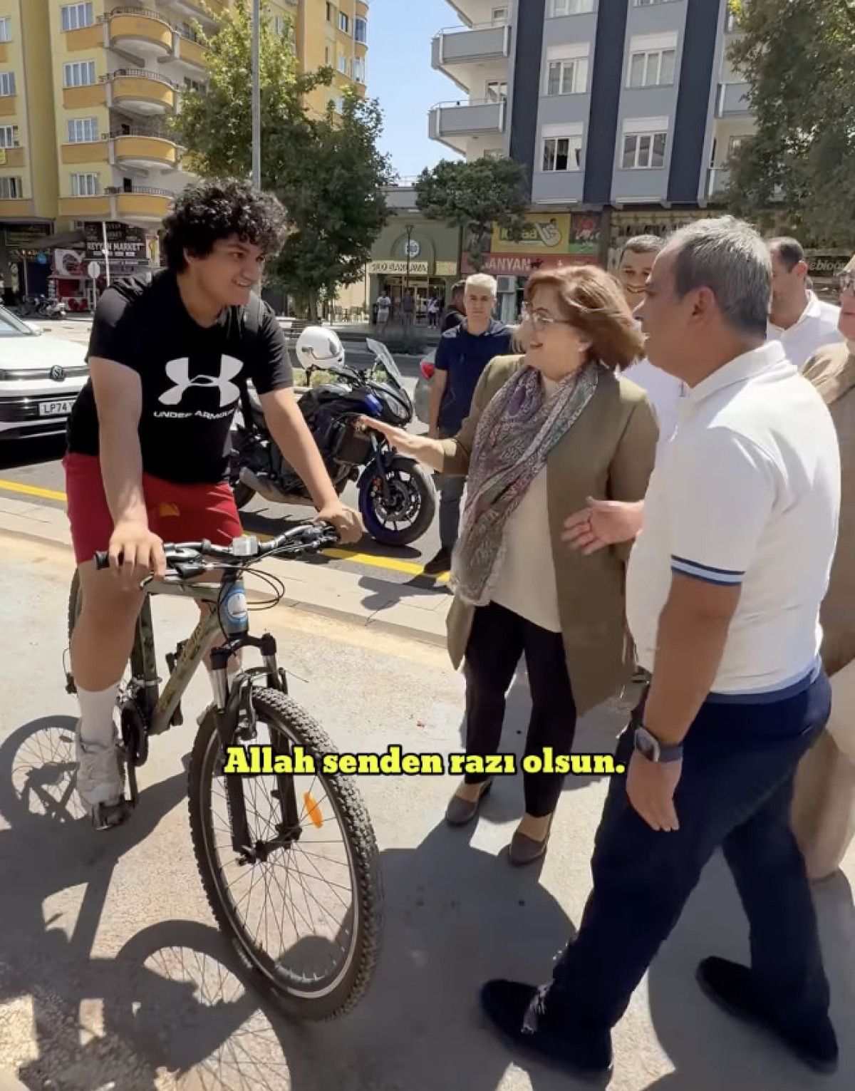Fatma Şahin'in Sokağa Döktüğü Bisiklet Yolunda Başarı ve İçten Tebrik