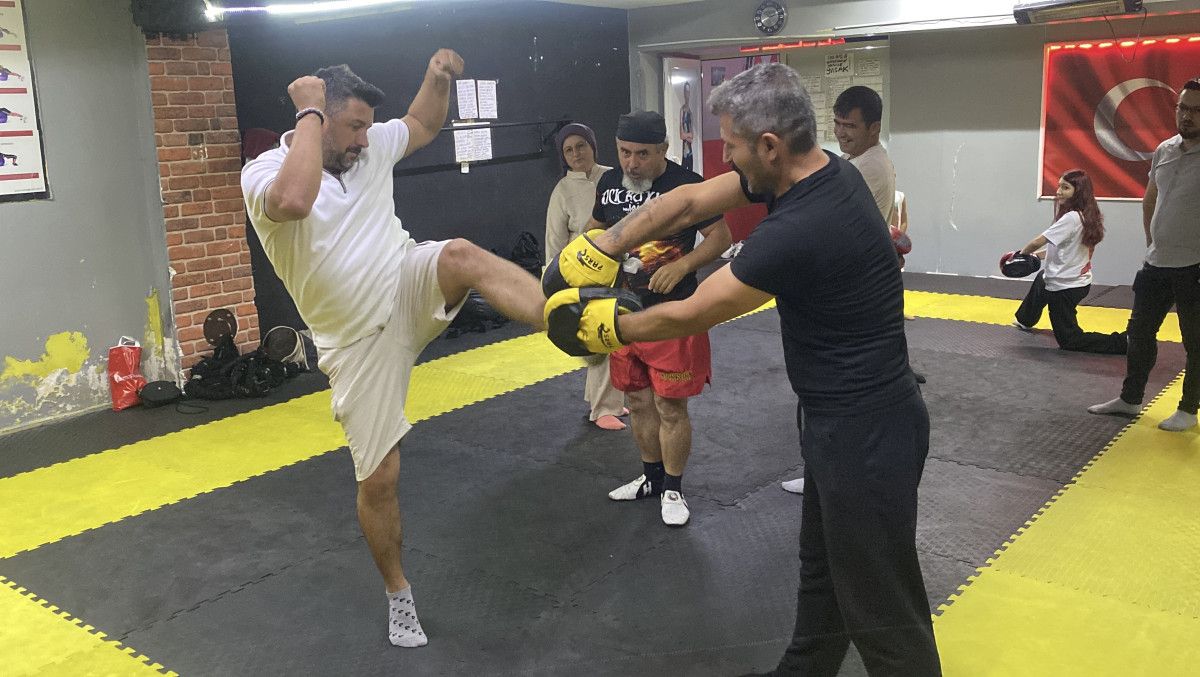 Eskişehir’de Kick-Boksla Ailelere Sağlık ve Disiplin Dersi
