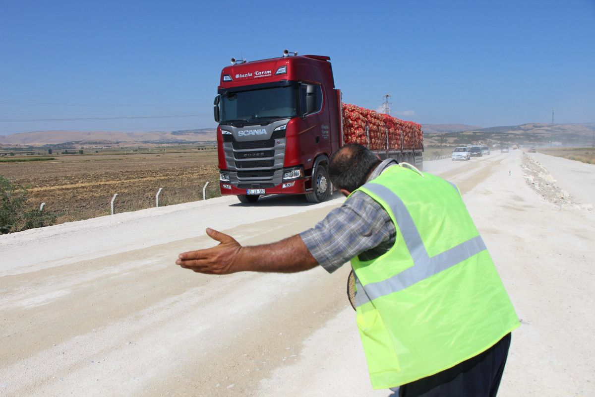 Tozlu Yolda Moral Veren Ses: Özcan Selim Çıtak'ın Yol Güvenliği ve Sürücülerin Umudu