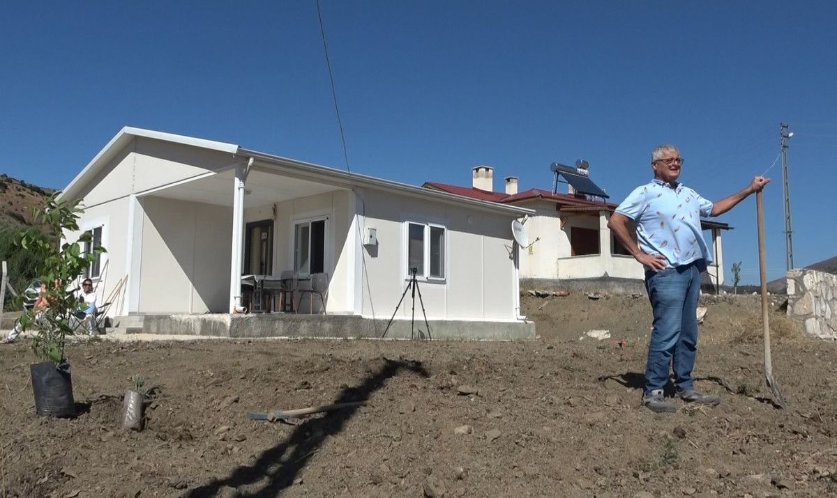 Engin Koç'in Köydeki Yeni Yaşama Yolculuğu: Mankenlikten Sokağa Doğaya, Aileyle Huzur