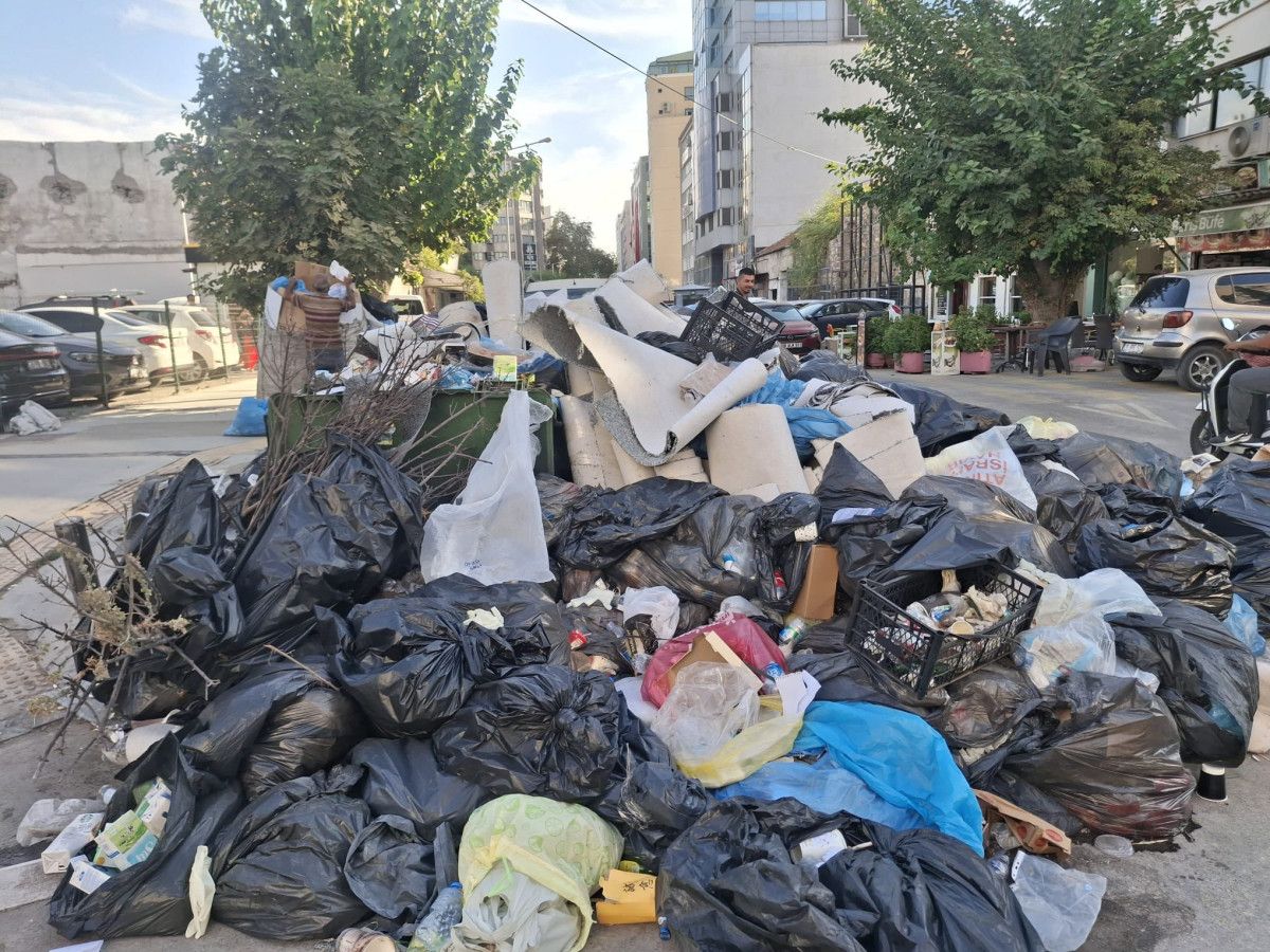 İzmir Konak Çöp Problemi 
