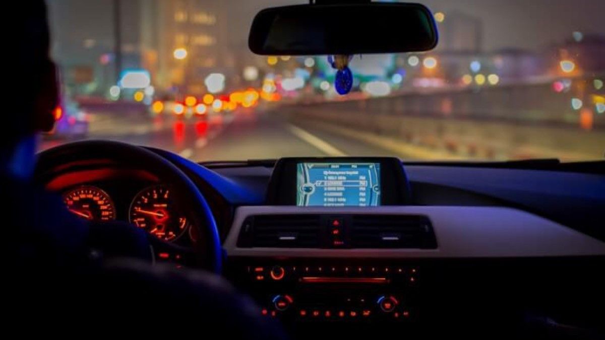 Gece Görüşünü Korumak: Sürücüler İçin Karanlıkta Güvenli Yol Rehberi