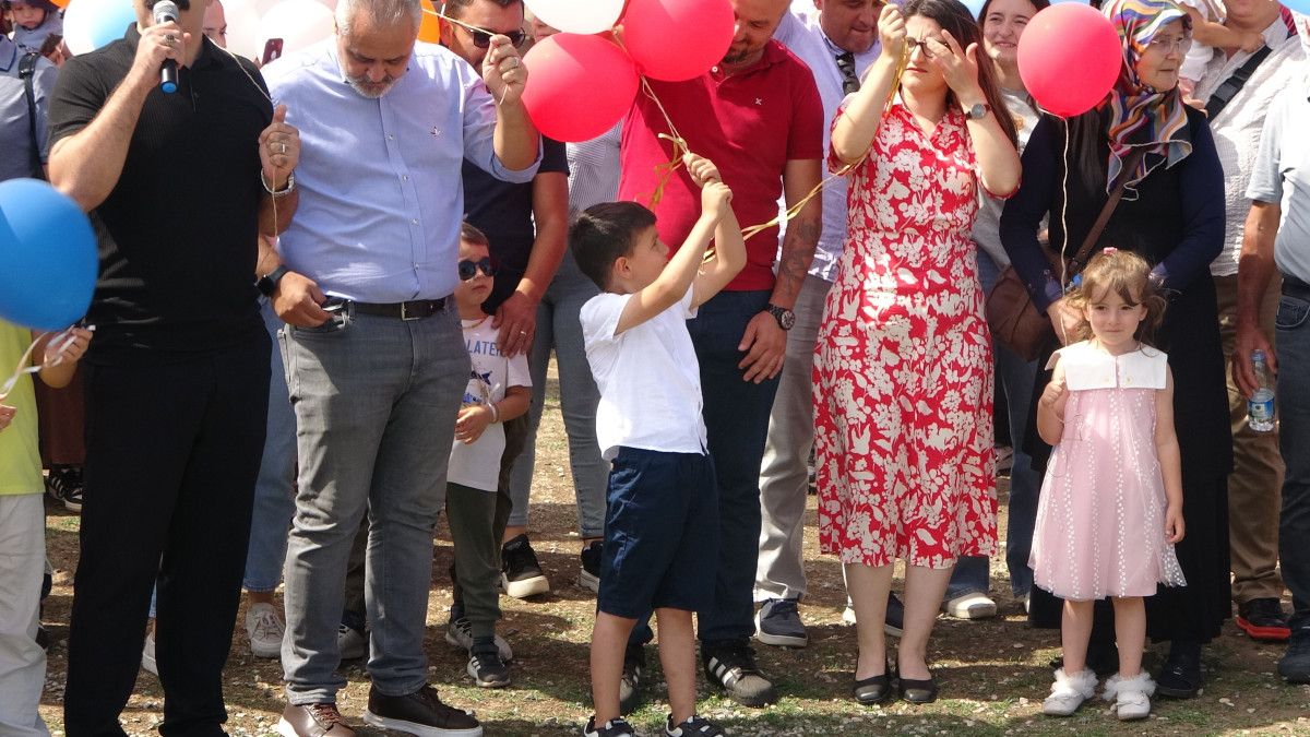 Kağan'ın Zaferi: Kanserle Mücadele Sonuçlandı, Balonlarla Umut Gökyüzüne Uçtu