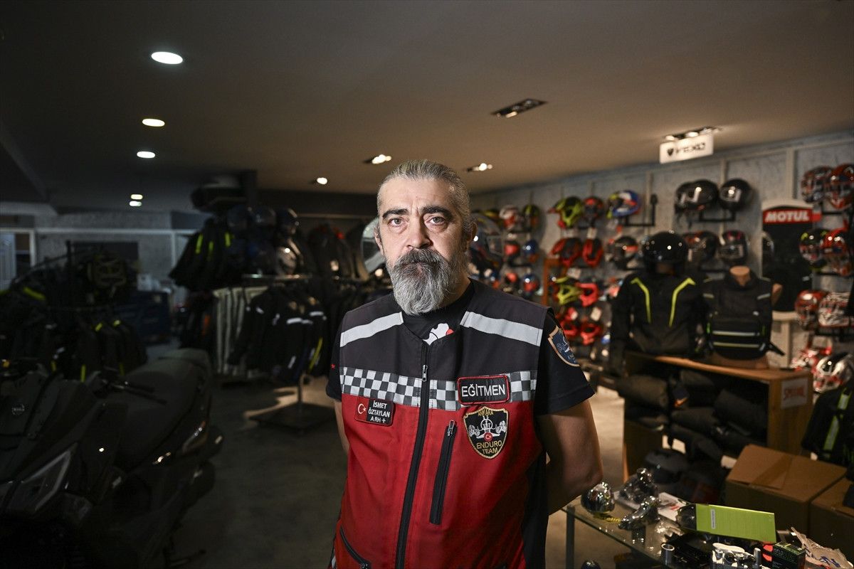 Tam Ekipmanla Güvenli Sürüş: İsmey Öztaylan’ın Motokuryelere ve Motosiklet Kullanıcılarına Tavsiyeleri