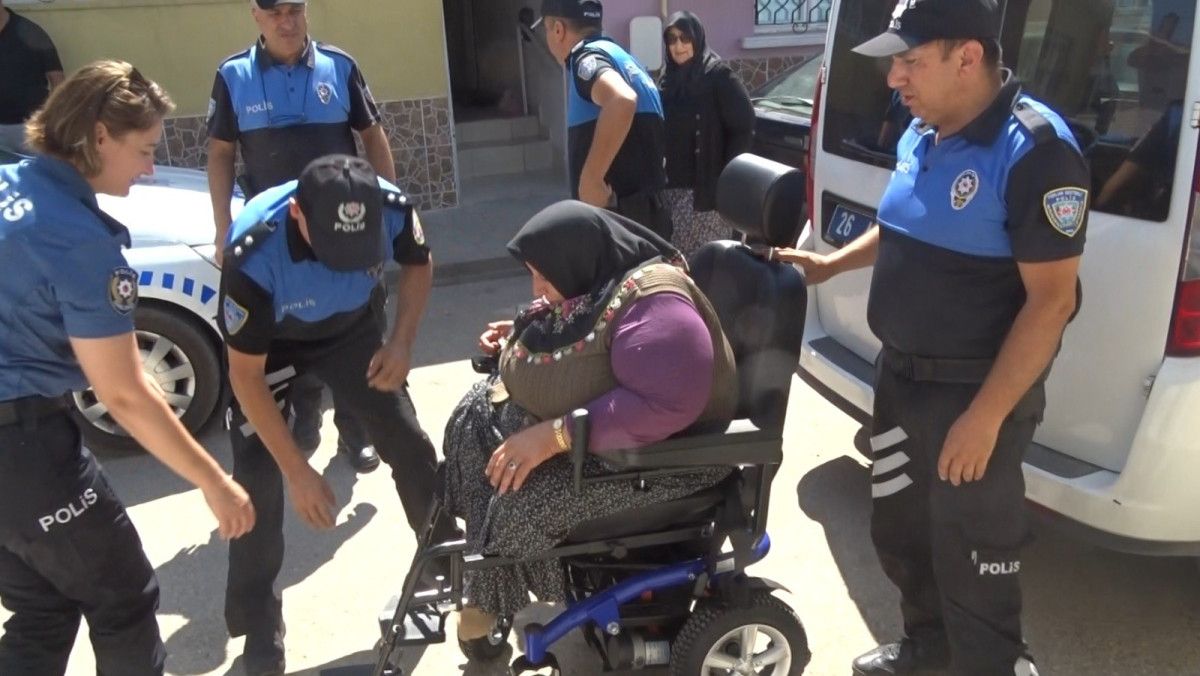Tepebaşı’nda Engelleri Aşan Destek: Zeynep İçen’e Yeni Akülü Tekerlekli Sandalye ve Rampayla Ulaşım Kolaylığı