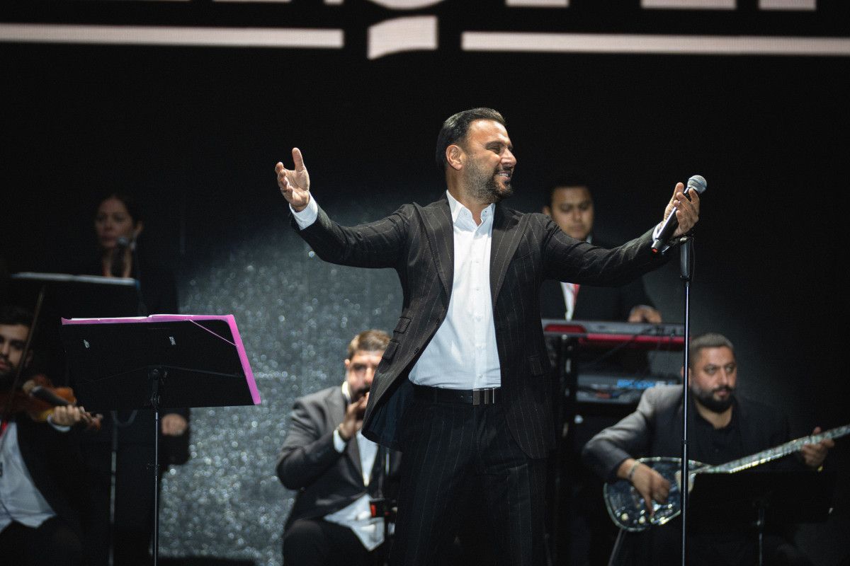 Bir Anadolu Şenliği'nde Alişan'dan Gazze İçin Duyarlı Konser ve Güçlü Mesaj