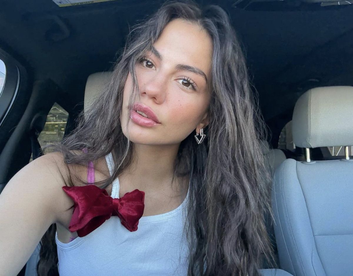 Dolandırıcılara Karşı Uyarı: Demet Özdemir'in Adını Kullanan Hesaplara Dikkat