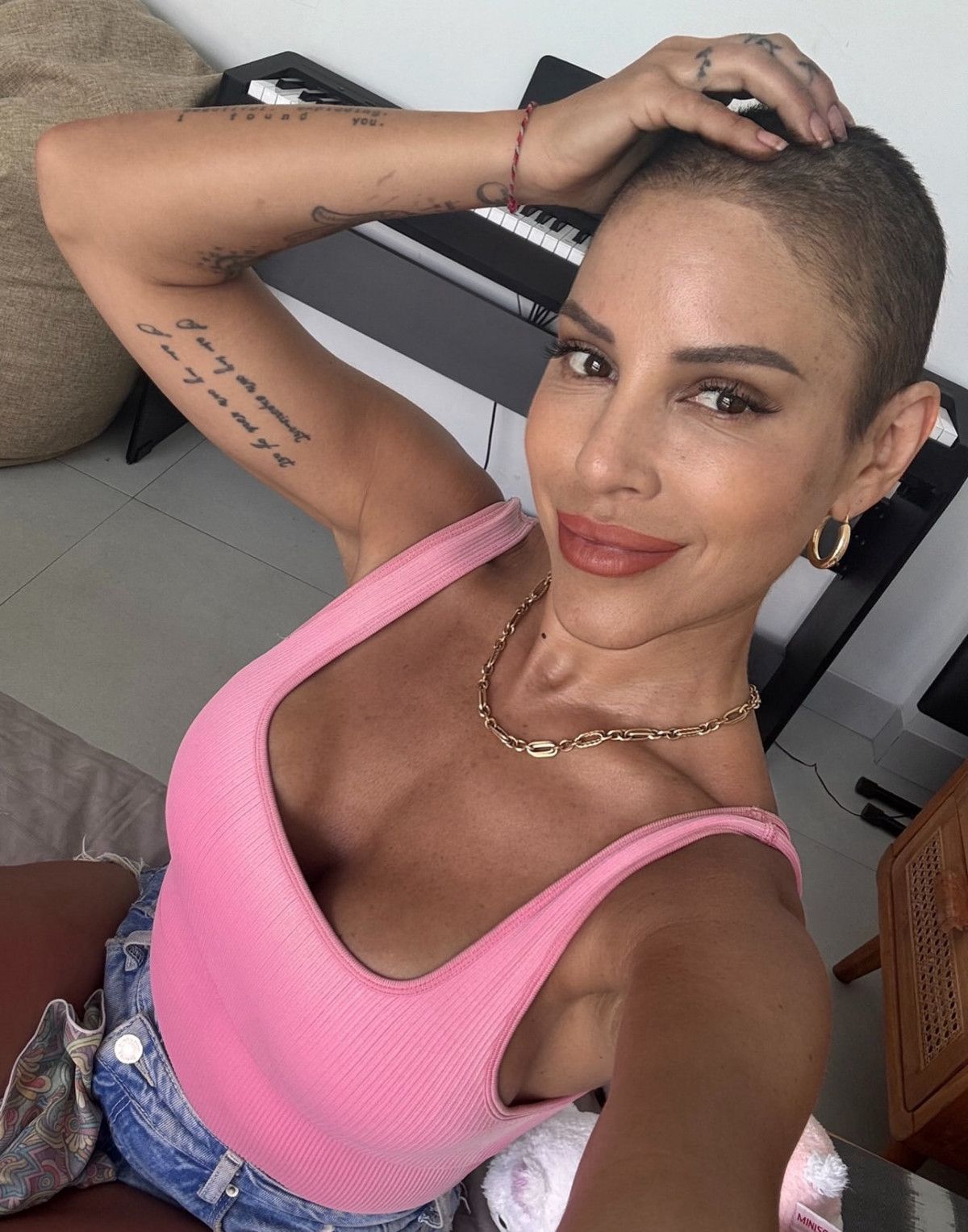 Irmak Ünal: Meme Kanseriyle Verdiği Zorlu ve Umut Dolu Mücadele