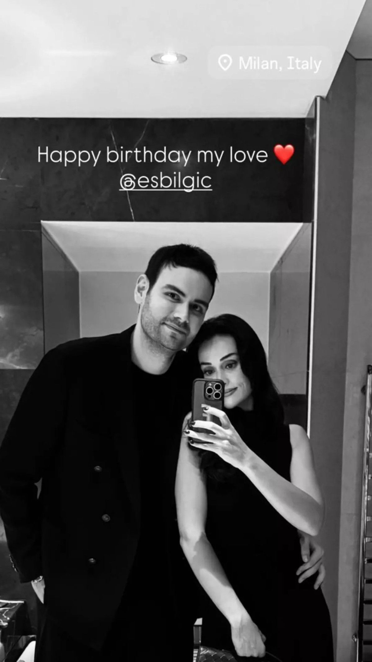 Esra Bilgiç'in Doğum Günü Kutlaması Milano'da Romantik Anlar: 33 Yaşında Yeniden Gündemde