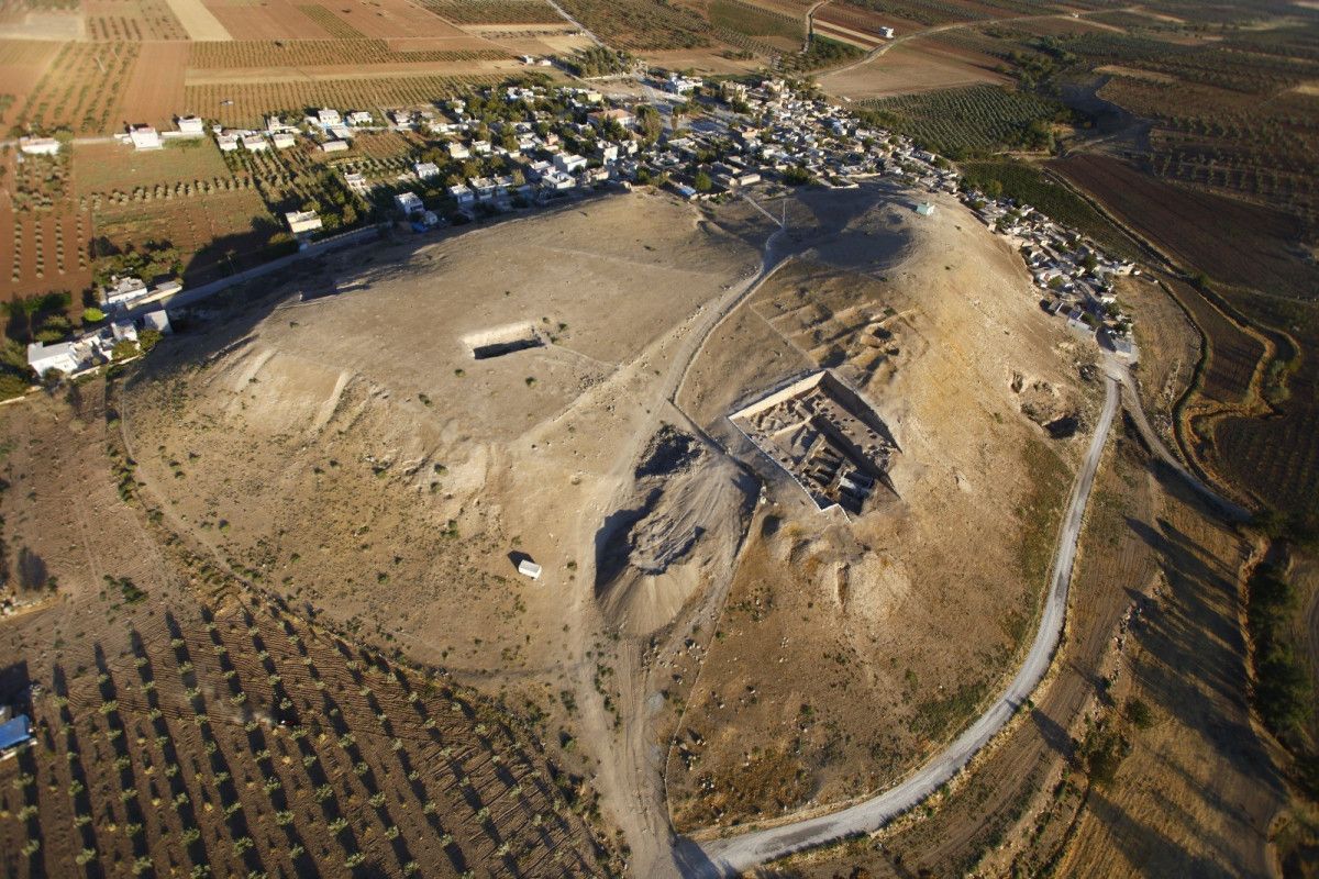 Oylum Höyük’teki Kazılar: Geç Tunç Çağı’na Işık Tutan Yeni Bulgular ve Tabletler