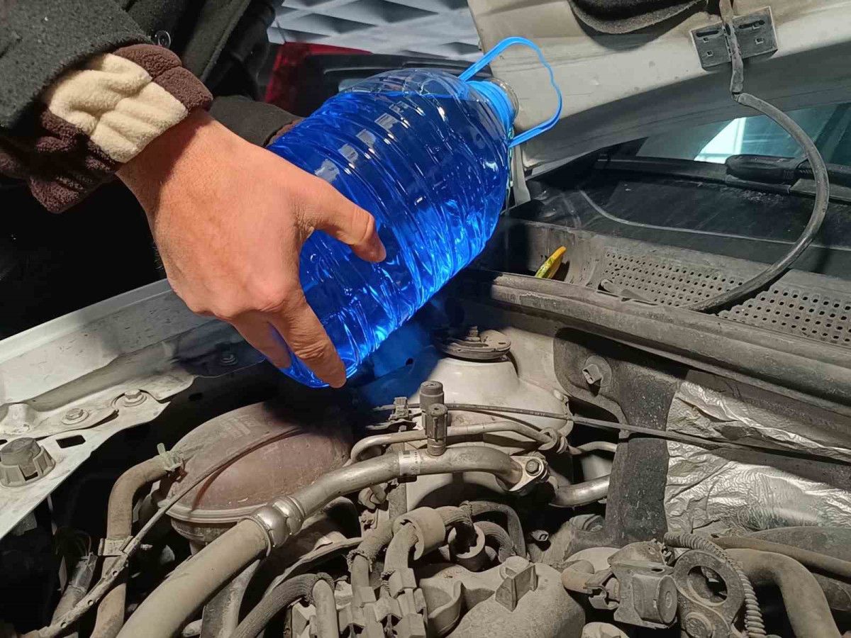 Antifriz ve Sıvı Bakımı: Kışa Hazırlıkta Doğru Seçim ve Uygulama İpuçları