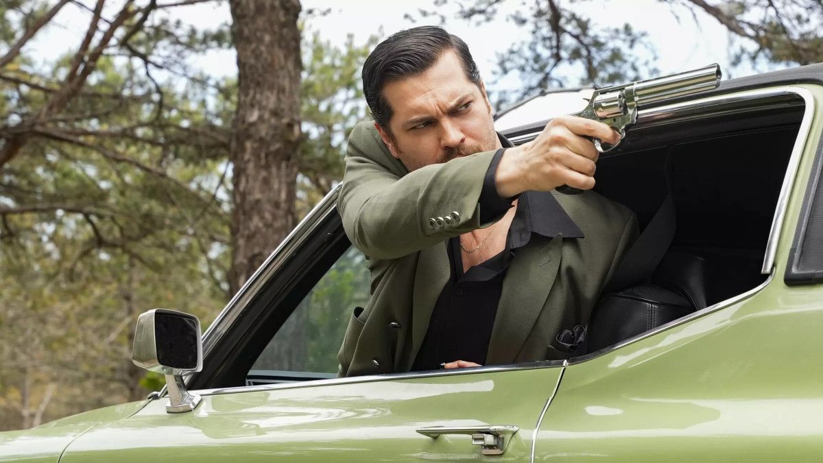 Eşref Tek’in Efsane Otomobili: 1969 DeVille Coupe Cadillac'in Diziyle Bütünleşen Hikayesi