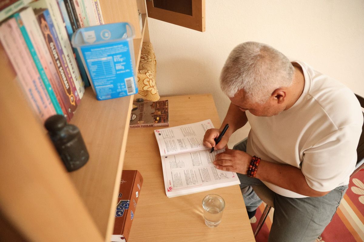 Simitçi İçin Umut Yolculuğu: 14 Yıllık KPSS Serüveni ve Atama Hikâyesi