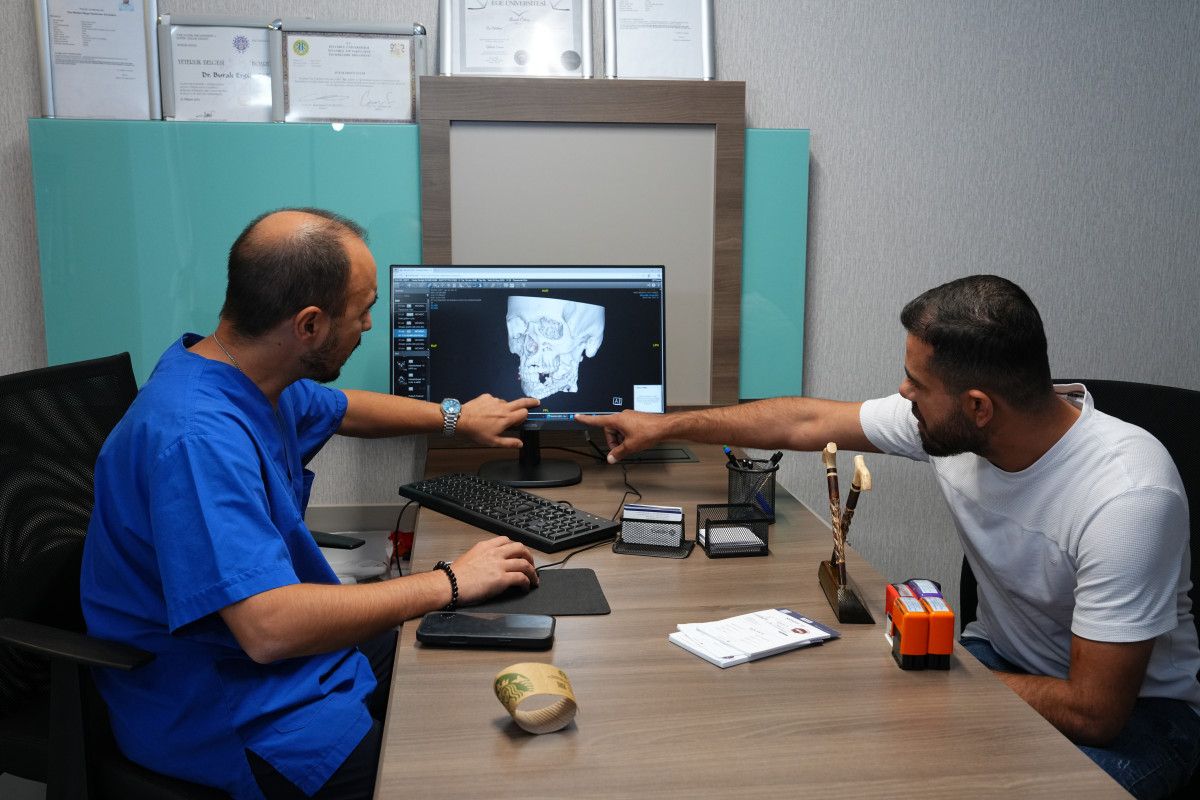 İzzet Baldır’ın Çene Yarasıyla Süzülen Yol: Mikrocerrahiyle Yeniden Yaşama Dönüş