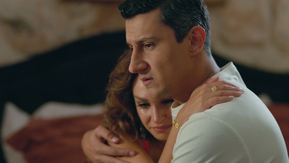 Çek Tetiği: Ozan Akbaba’nın Yeni Kaydı ve Sezen Aksu’nun Sürprizi