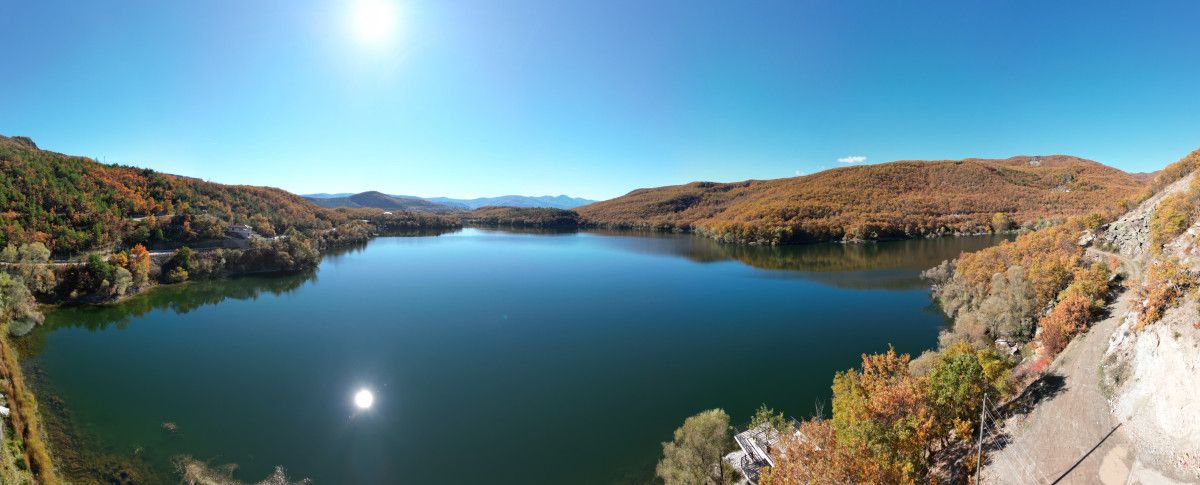 Zinav Gölü: Tokat'ın Heyelan Set Gölleri Arasında Parlayan Doğa Cenneti