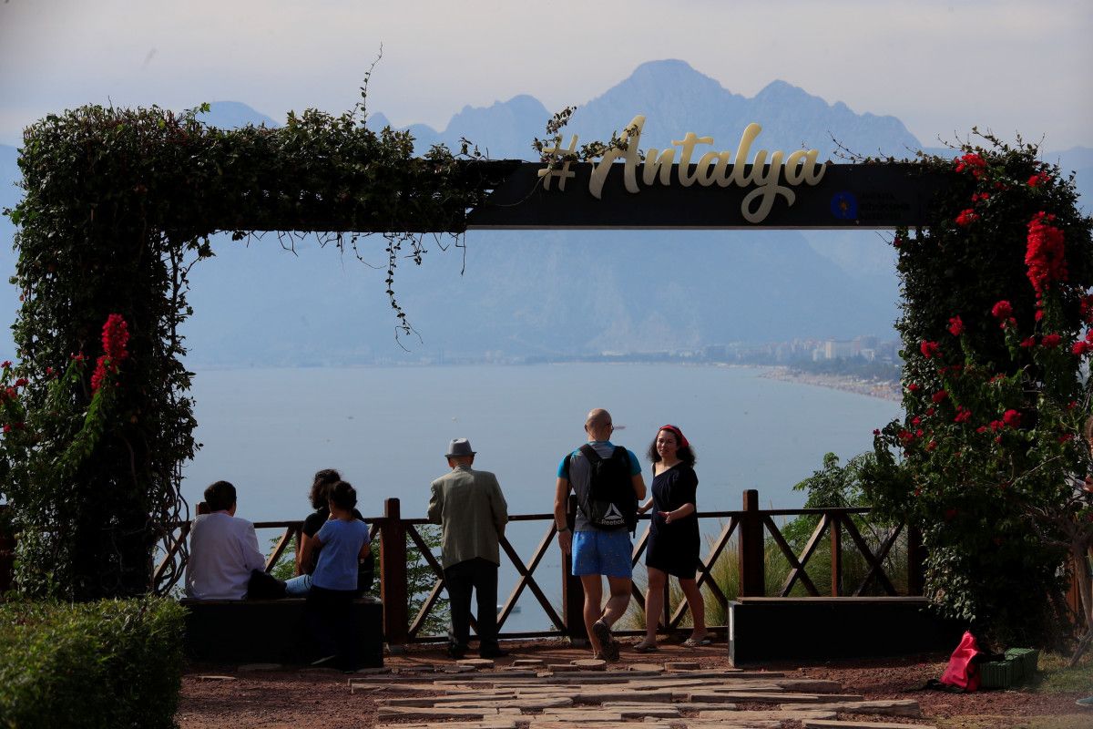 Antalya’da Sonbaharın Keyfi: Deniz, Sahiller ve Hava Durumu