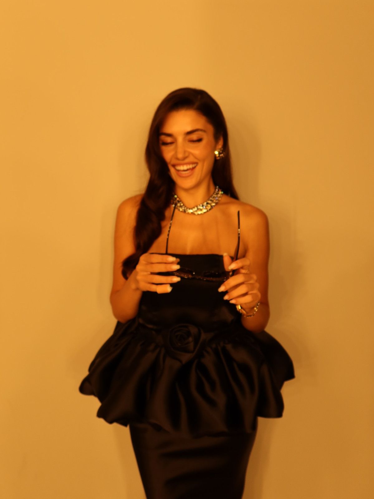 Hande Erçel ve Hakan Sabancı Büyük Ayrılık Sonrası Milano Modasıyla Yeniden Gündemde