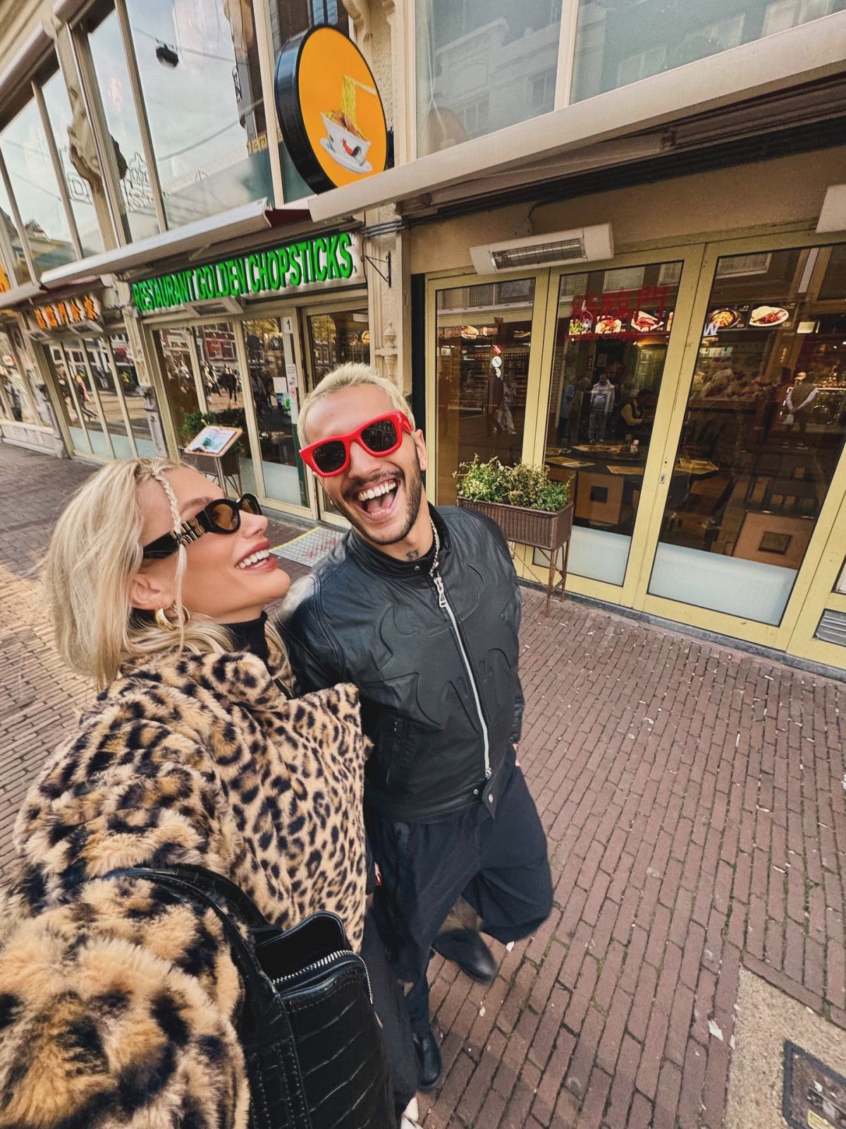 İrem Derici’nin Hollanda Gezisi ve Maç Gerginliği: Polislerle Yaşanan Olaylar