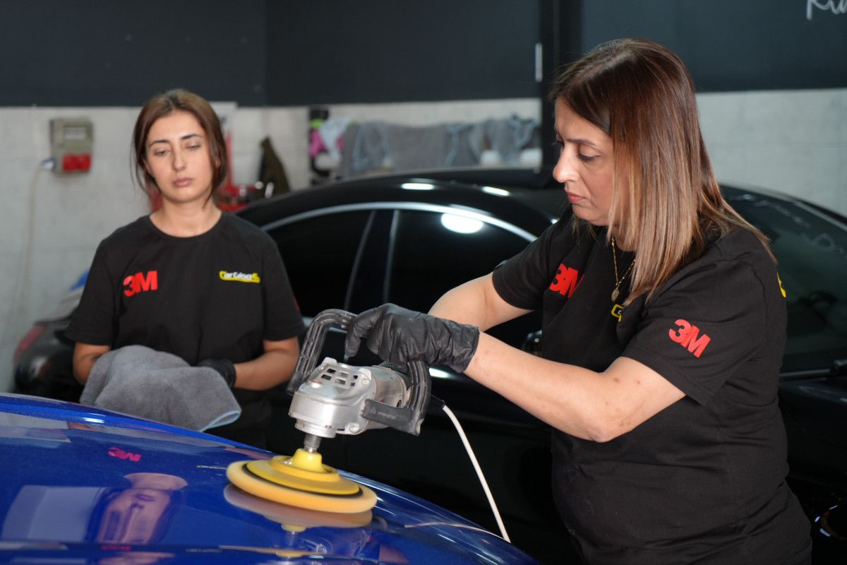 Antalya'da Kadın Usta: Nurgül Durukan'ın Oto Boya Yolculuğu ve İlham Veren Akademi Hayali
