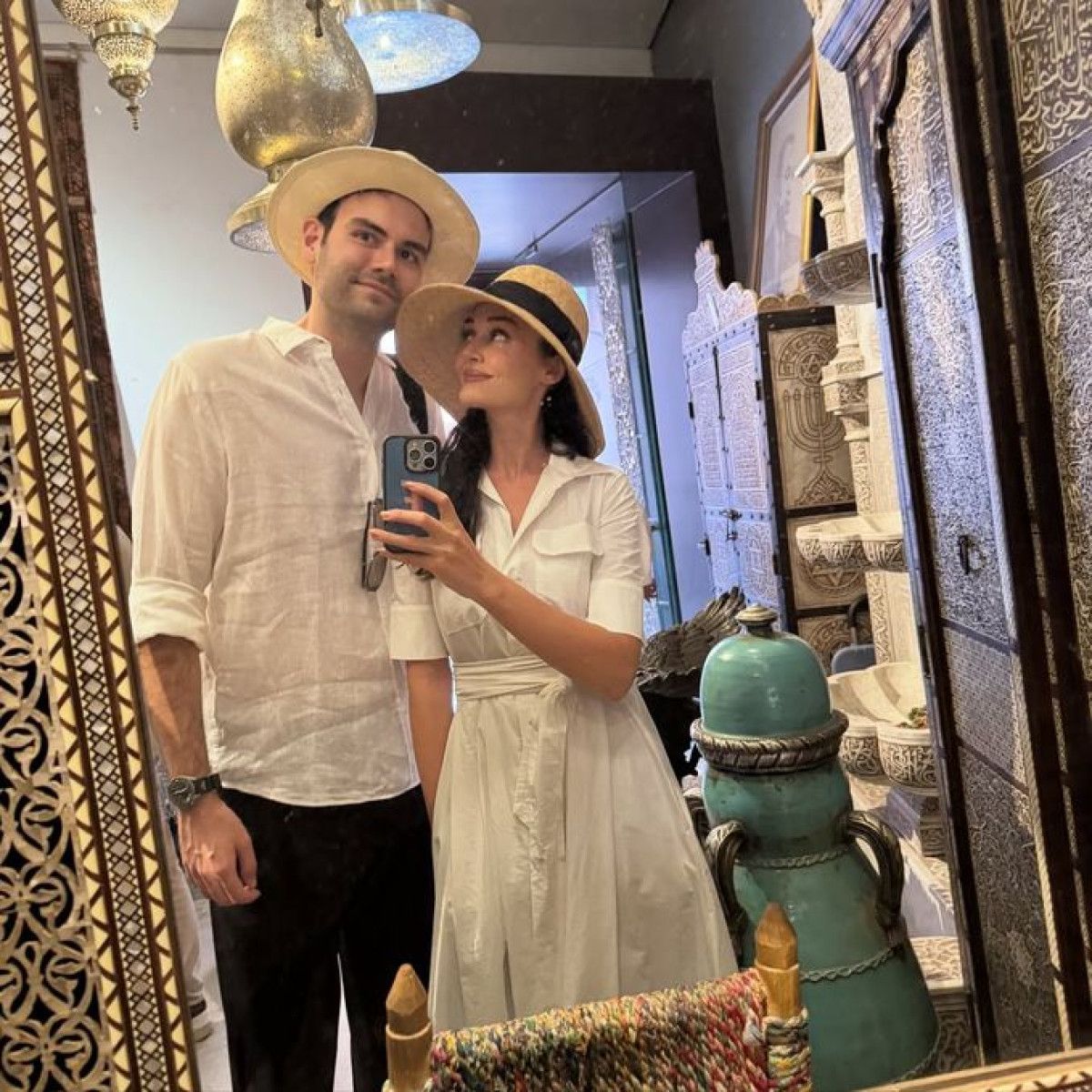 Esra Bilgiç ve Faruk Sabancı’nın Fas Tatili: Aşkın Paylaşımla Büyümesi