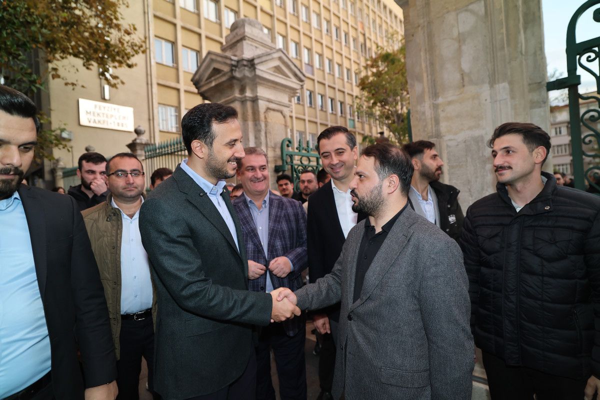 Geleceğe Umut: Gençler Sabah Namazında Omuz Omuza Birleşti