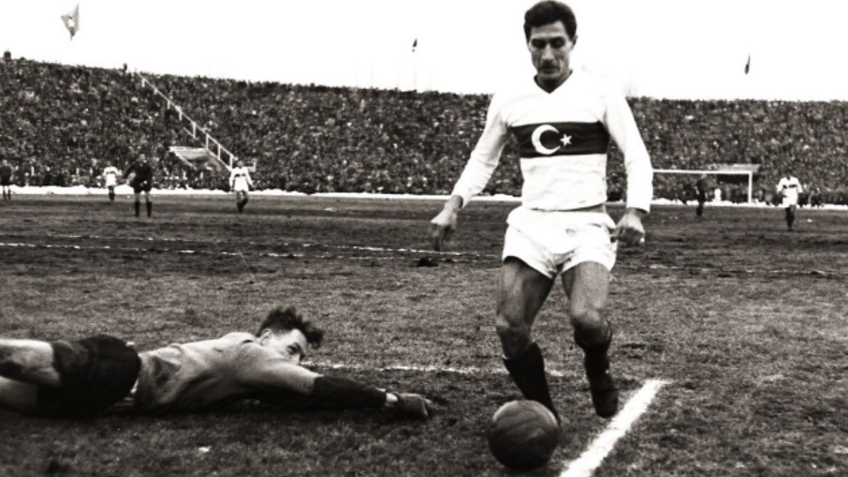 Lefter Küçükandonyadis: Türk Futbolunun Efsane Anlatısı ve Perde Arkası
