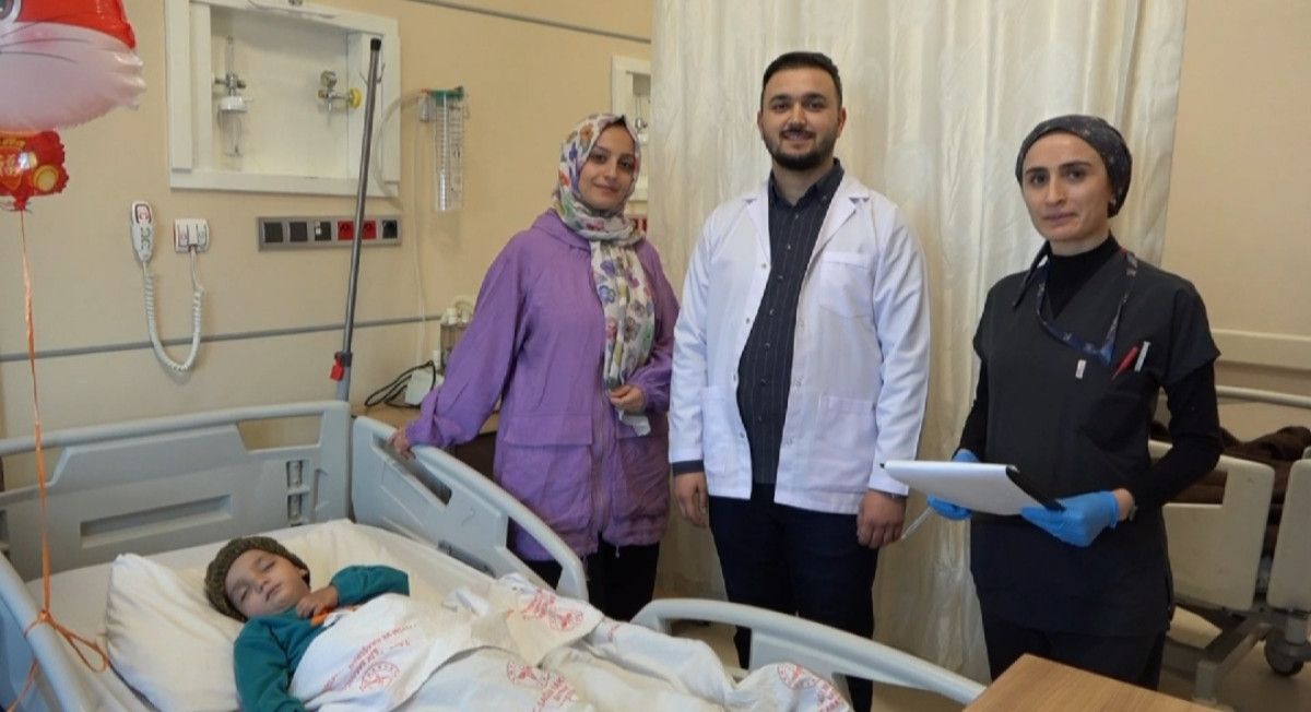 Yanık Ceviz Parçalarının Soluk Borusuna Girmesiyle Başlayan ama Yaşama Umudu Yitirilmeden Atılan Adımlar