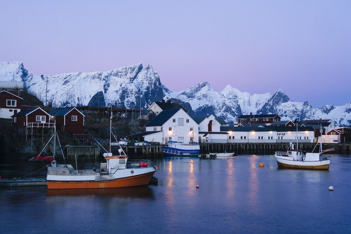 Sommarøy: Saatin Esnetildiği ve Doğa ile İç İçe Yaşanan Uzak Bir Ada Hikayesi