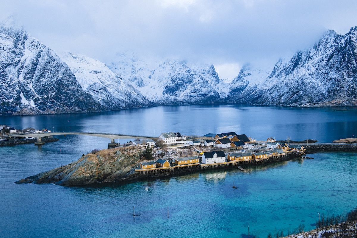 Sommarøy: Saatin Esnetildiği ve Doğa ile İç İçe Yaşanan Uzak Bir Ada Hikayesi