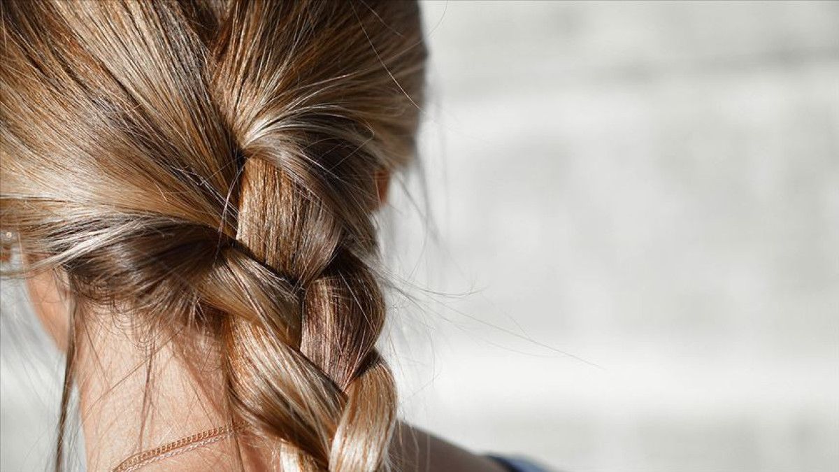 Saç Bakımında Sıvı Mucizeler: Krem'in İçine Eklenen Doğal Yağlarla Parlaklık ve Yumuşaklık