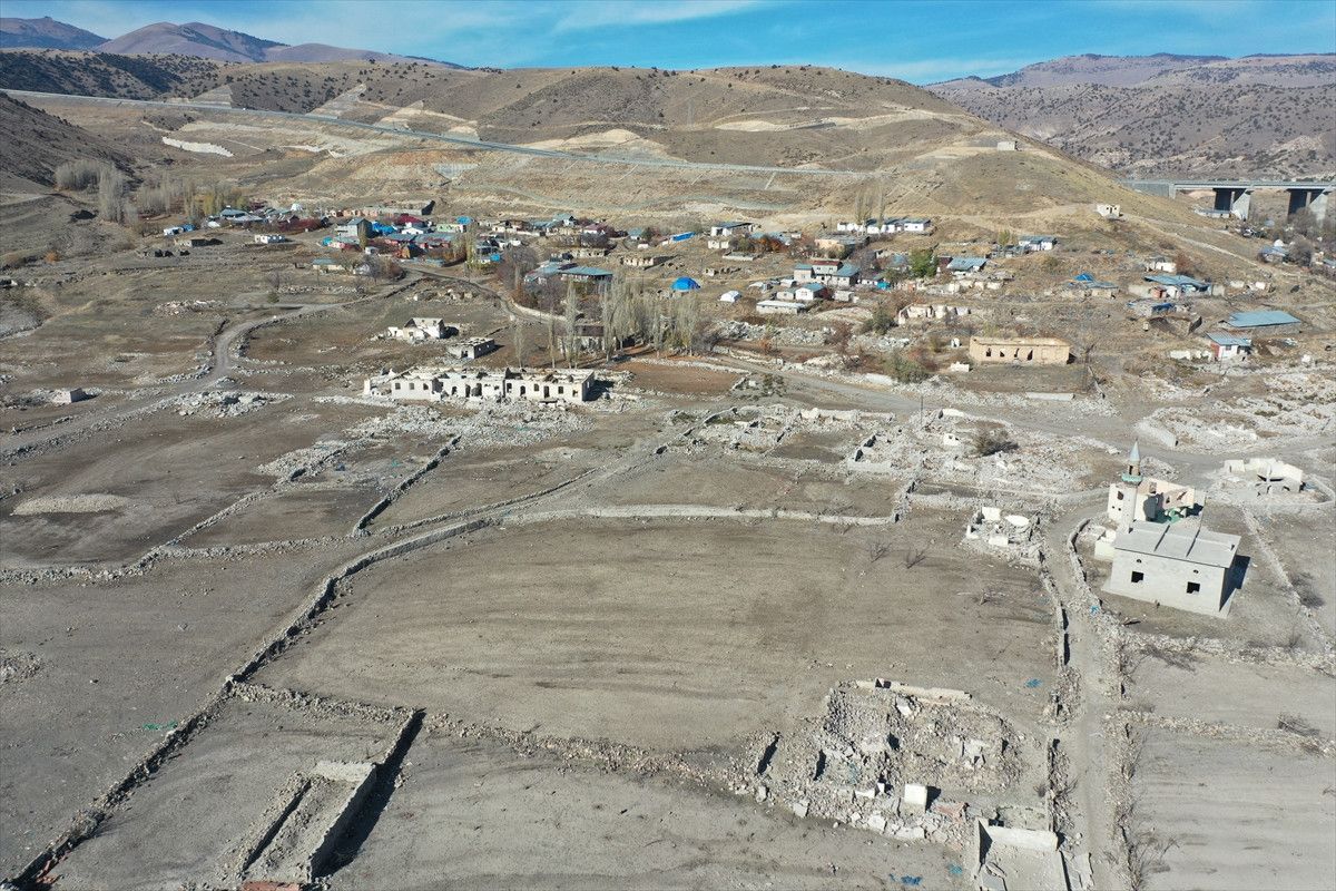 Karakurt HES Barajı Sonrası Köyün Su Altından Sonrası: Geriye Kalanlar