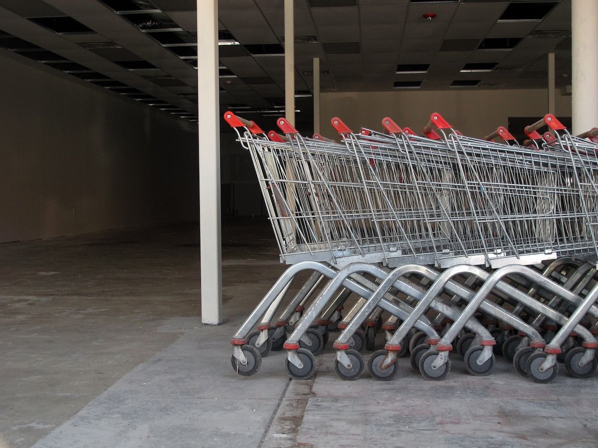 Marketin Duygusal Yönlendirmesi: Raflar, Koku ve Zamanın Psikolojisi