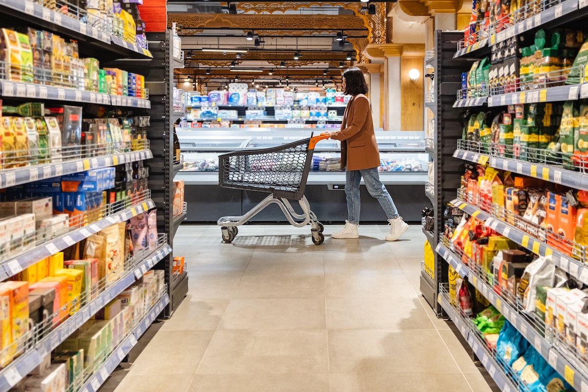 Marketin Duygusal Yönlendirmesi: Raflar, Koku ve Zamanın Psikolojisi