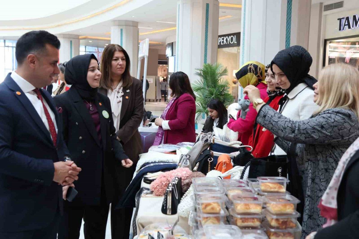 25 Kadın 25 Hikaye: Şiddete Sıfır Tolerans Vurgusuyla Erzurum’da Farkındalık Sergisi