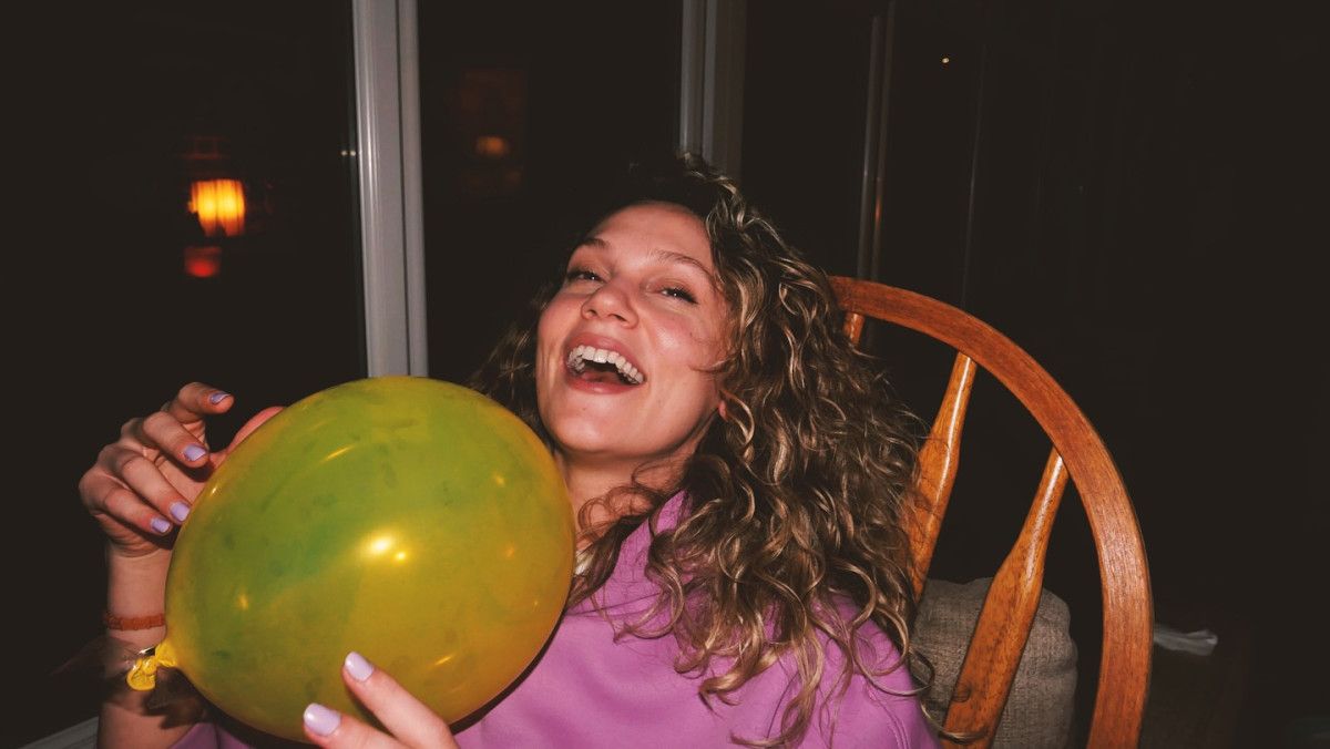 Gökhan Özoğuz ve Farah Zeynep Abdullah İddialarıyla Yüzleşme: Sessizliğin Ardındaki Gerçekler