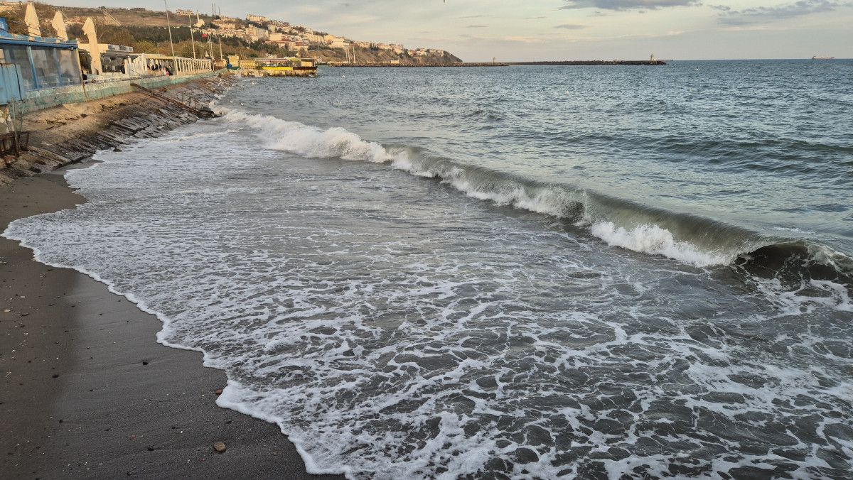 Tekirdağ Süleymanpaşa’da Lodos Sessizliğe Yöneldi: Balıkçı Seferleri ve Taşımacılık Etkileniyor