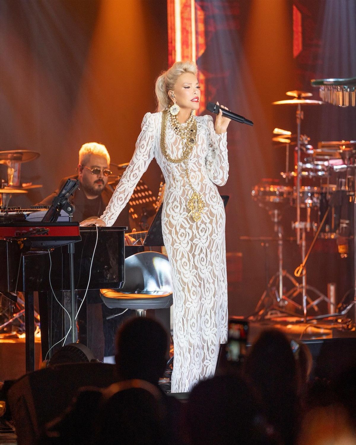 Ajda Pekkan’ın Villasında 30 Milyonluk Yenilenme: Spa, Havuz ve Özel Tasarım Mobilyalar