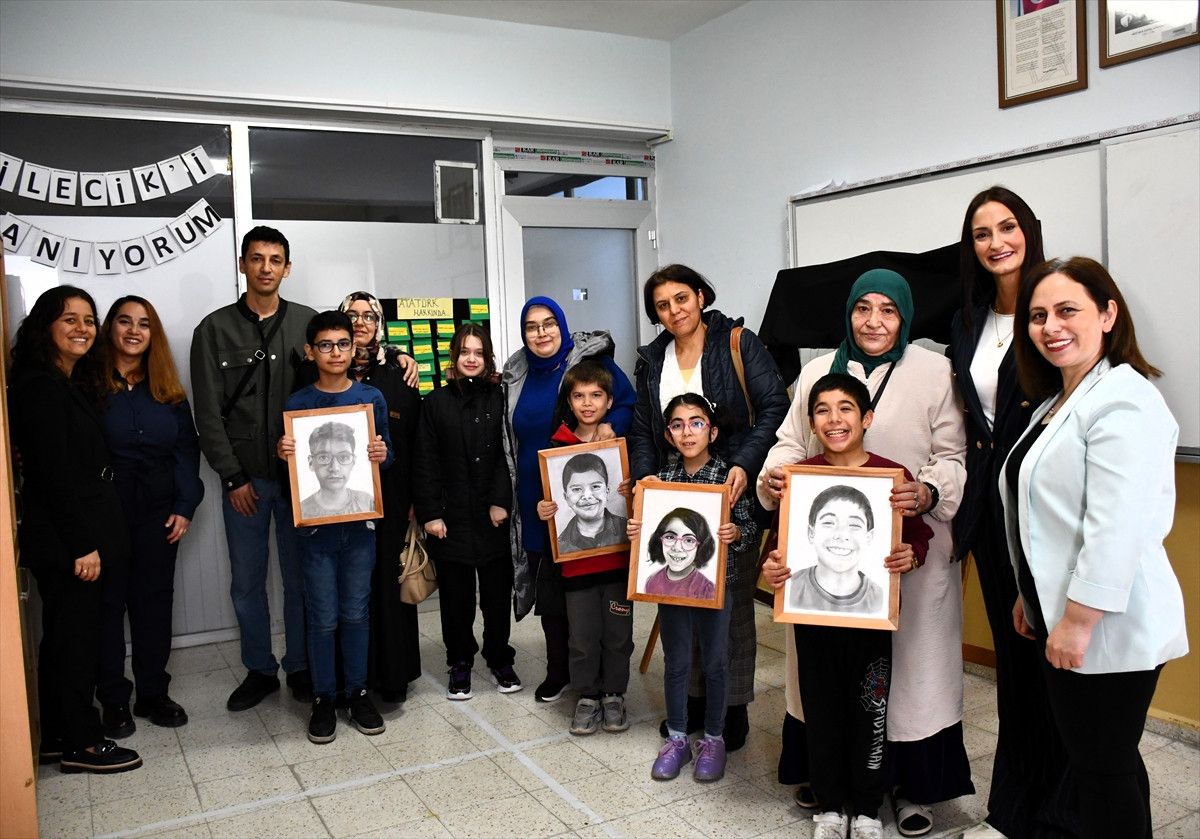 Mutluluğun Portreleri: Özel Eğitim Öğrencileri İçin Düzenlenen Karakalem Yolculuğu