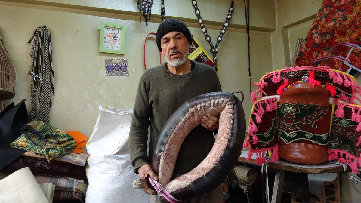 55 Yıllık Meslek Tutkusu: Gaziantep’te Semer Ustası Ali Danaoğlu’nun Gelenekle Mücadelesi