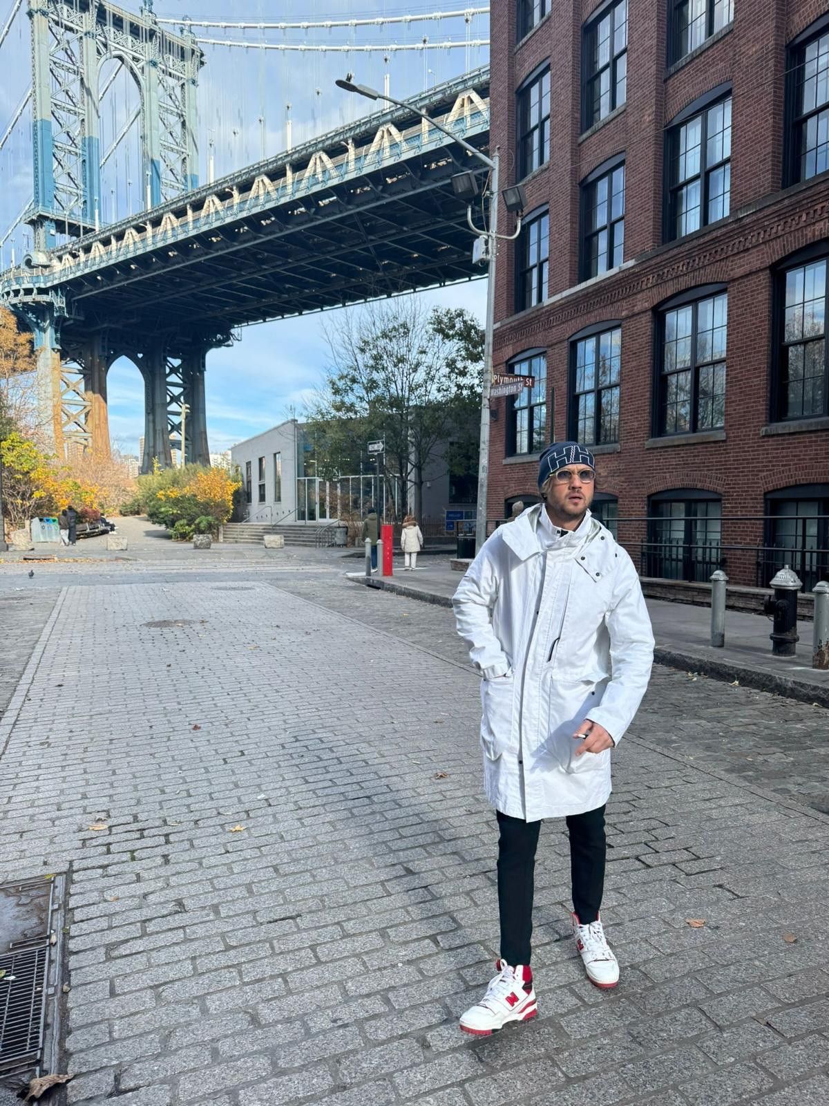 Aras Bulut İynemli New York Gezisinde • Moda, Kültür ve Spor Dakikaları