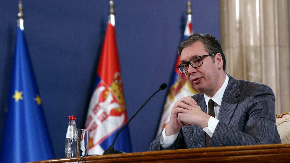 президент сербии фото