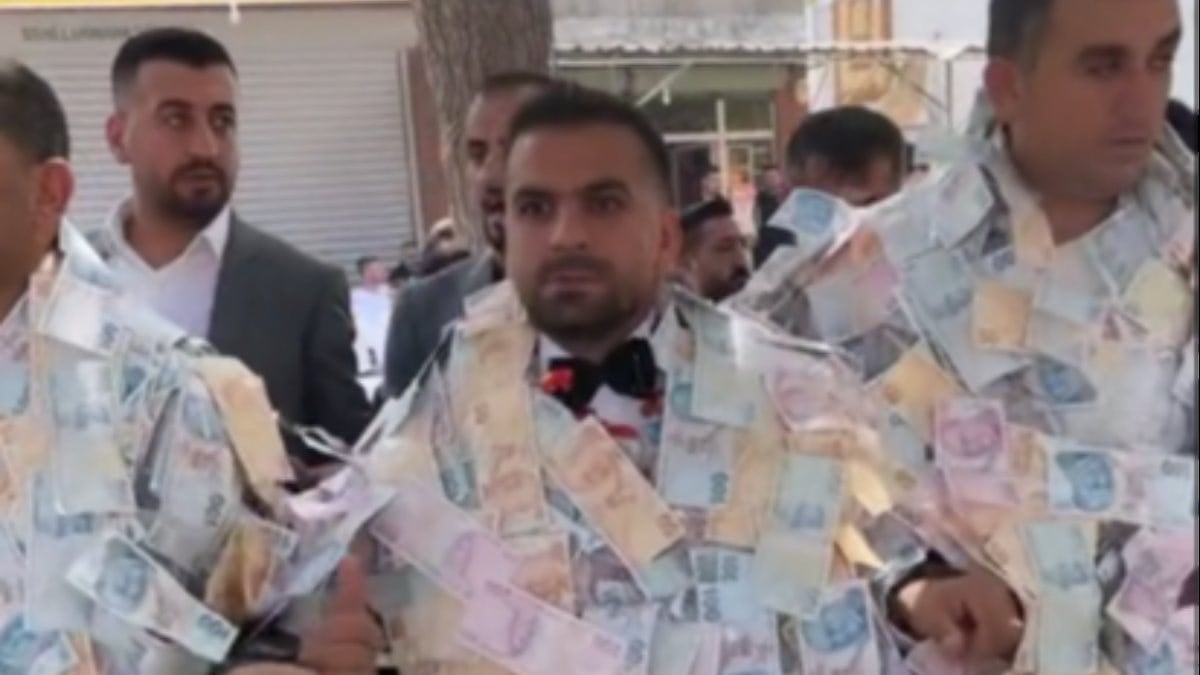 Hakkari'de bir aşiret daha düğünlerde abartılı harcamaları kaldırdı