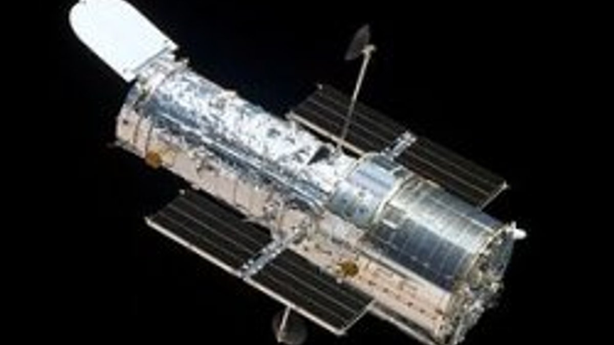 Hubble Teleskobu, elektrik yüklü küçük toplar gözlemledi