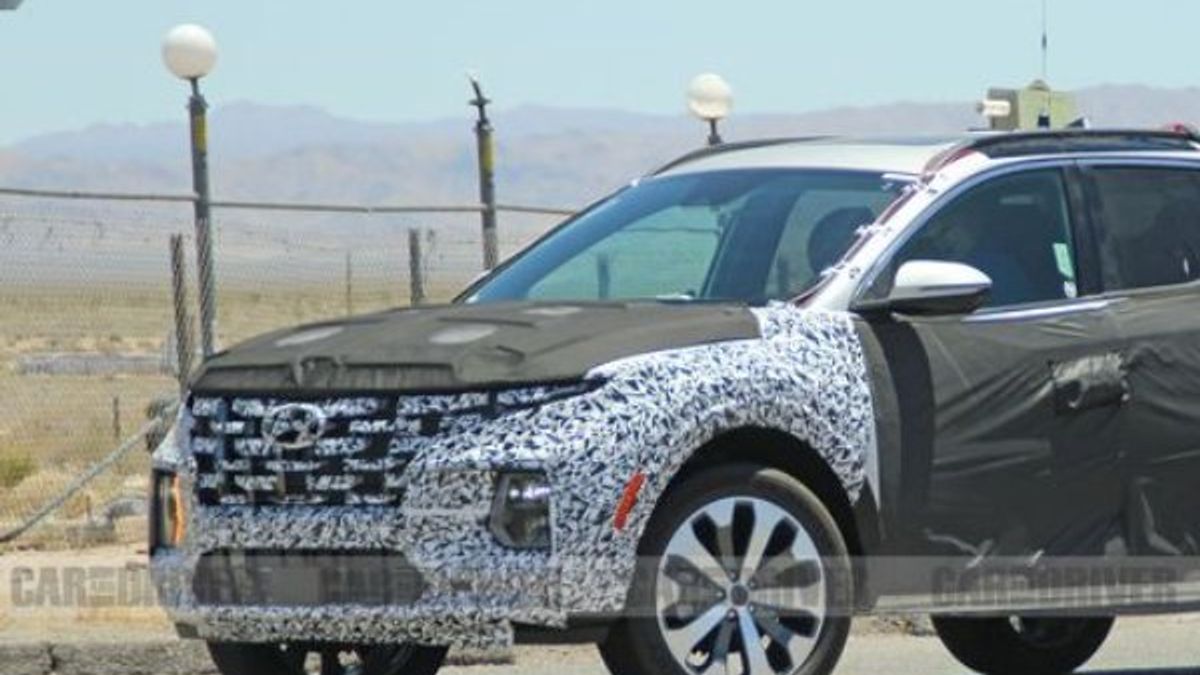 Hyundai'nin pick-up modeli Santa Cruz görüntülendi