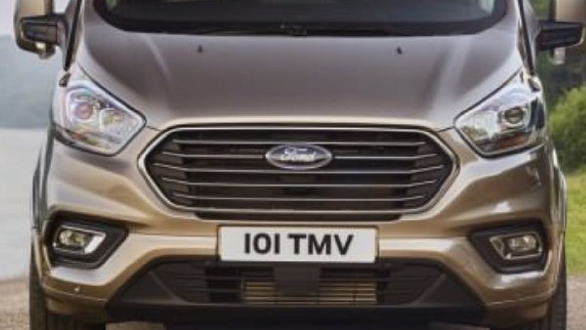 Hibrit Ford Transit ve Tourneo'nun fiyatları belli oldu