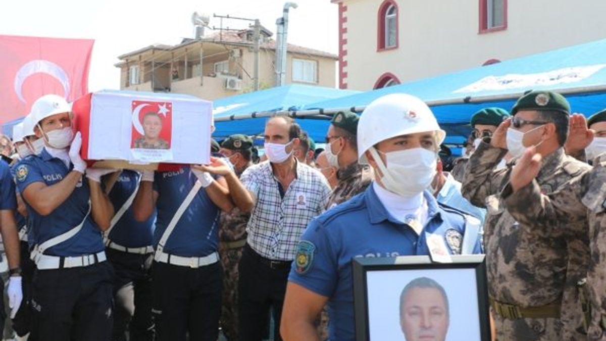 Hakkari şehitleri son yolculuğuna uğurlandı