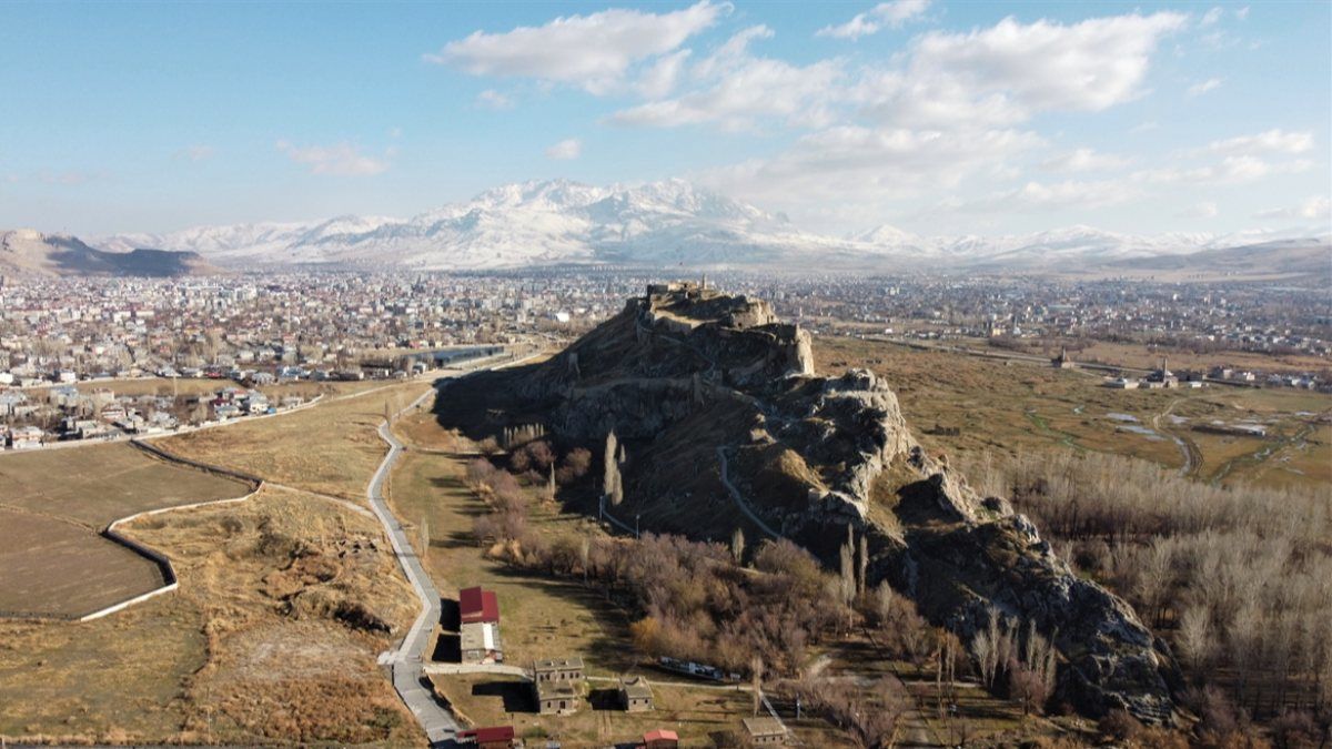 Van Kalesi ve çevresi, nitelikli doğal koruma alanı oldu