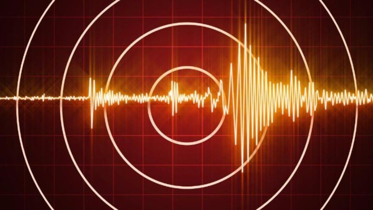 Girit Adası açıklarında 4.4 büyüklüğünde deprem